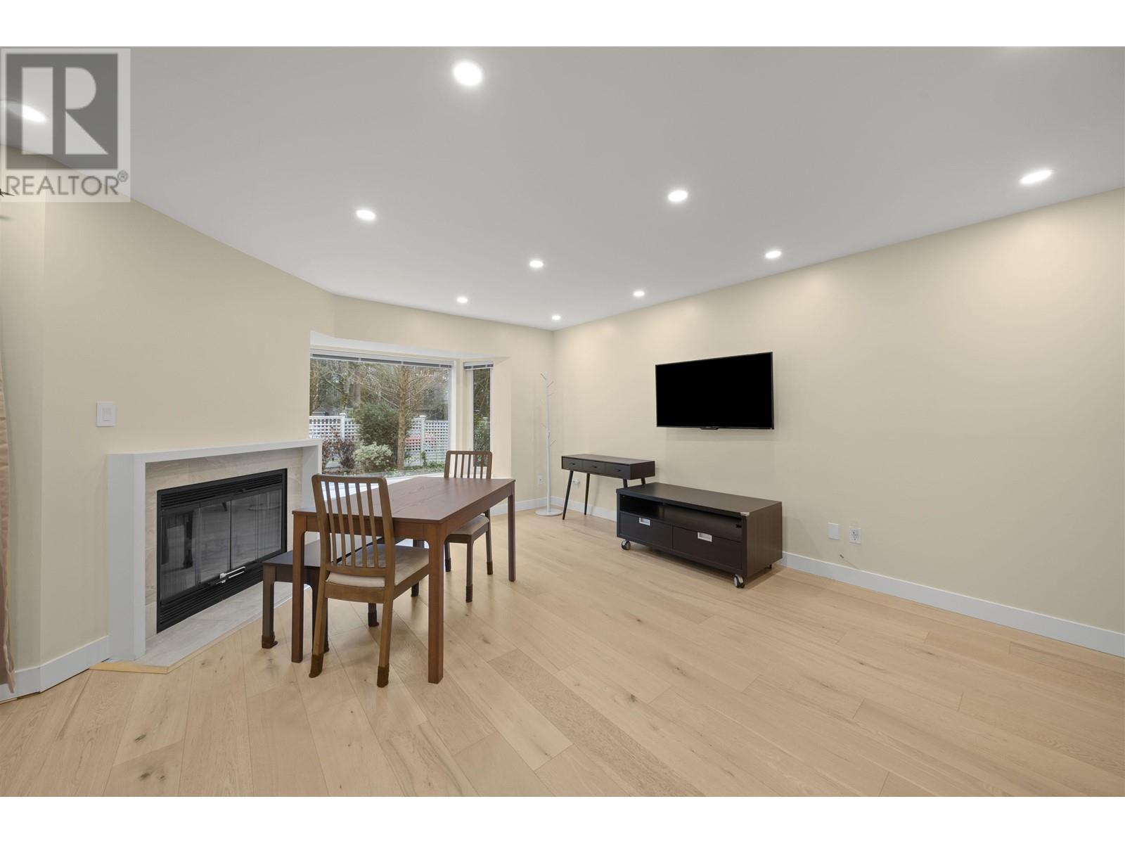 Listing Picture 9 of 30 : 3312 FLAGSTAFF PLACE, Vancouver / 溫哥華 - 魯藝地產 Yvonne Lu Group - MLS Medallion Club Member