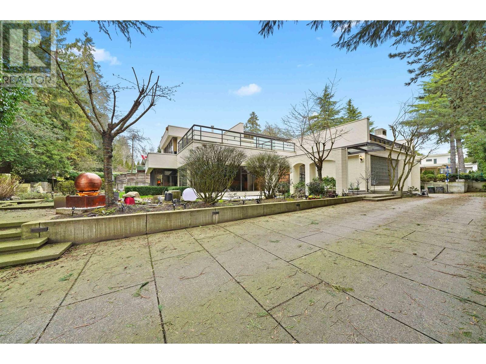 Property at 7188 HUDSON STREET image 5