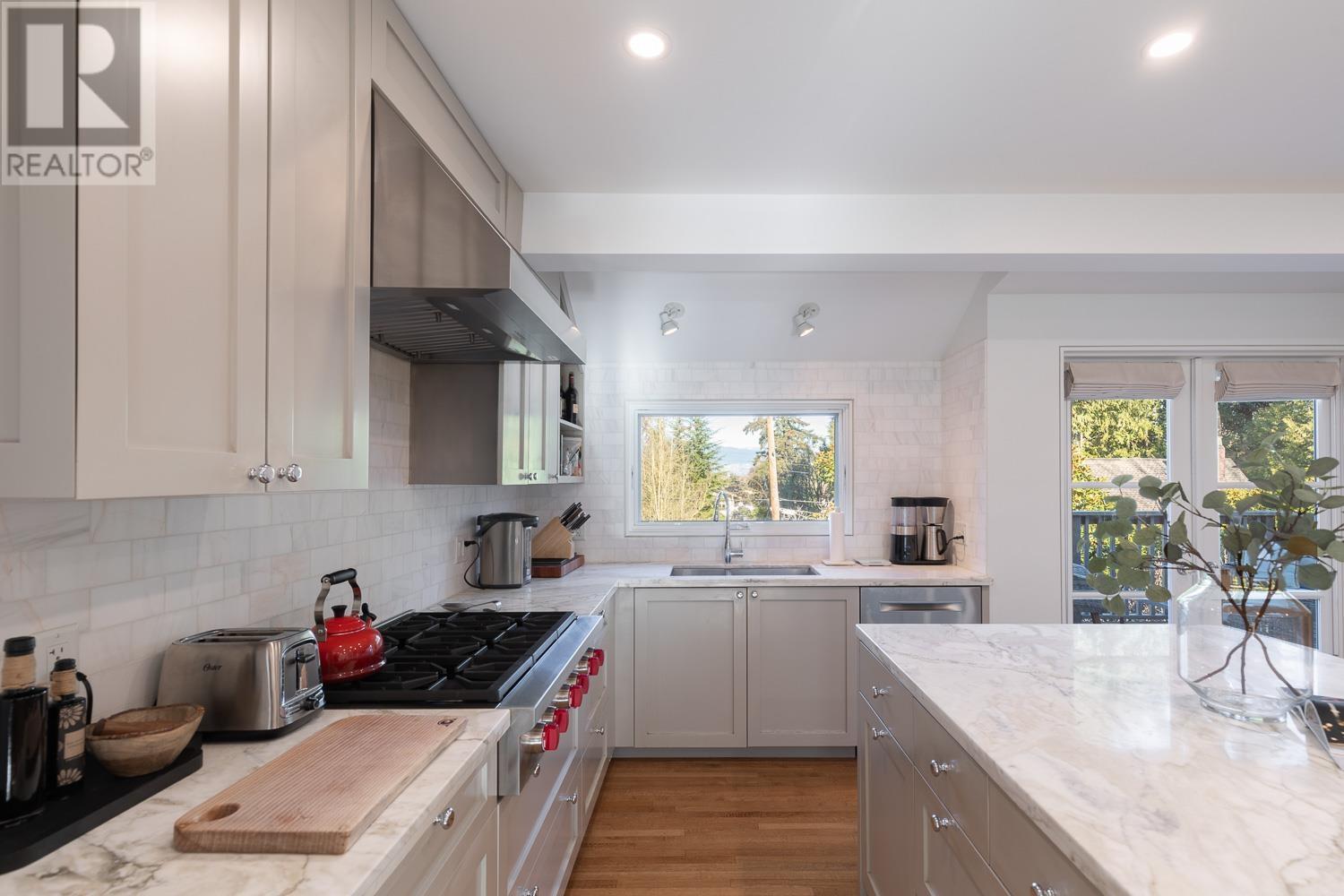 2037 Quilchena Crescent, Vancouver, British Columbia  V6M 1E2 - Photo 8 - R2963006