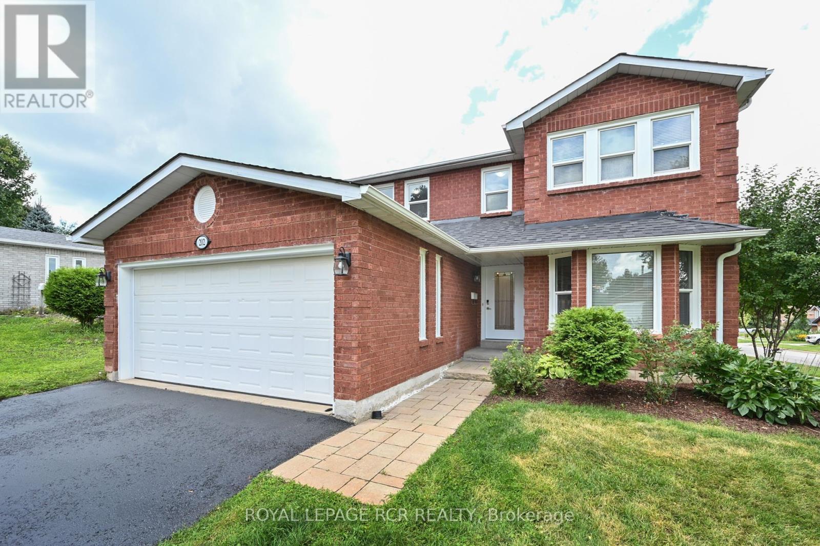 202 Edenwood Crescent, Orangeville, Ontario  L9W 4M9 - Photo 2 - W11953294