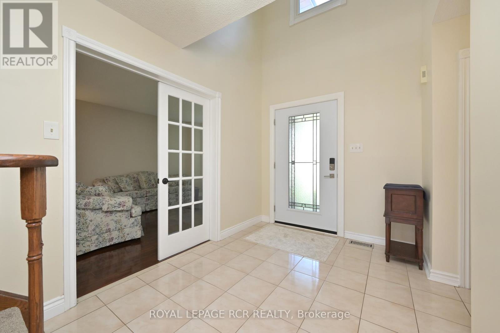 Property at 202 EDENWOOD CRESCENT image 3