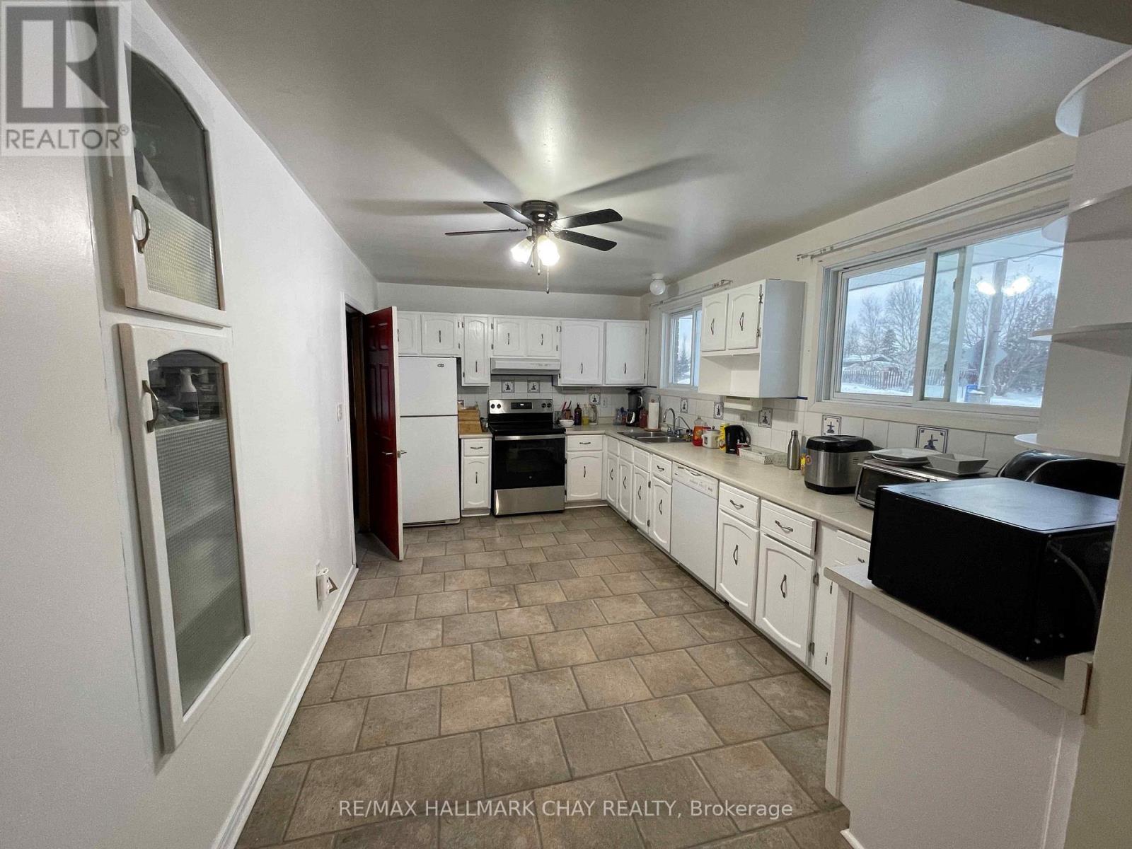 85 Mississauga Avenue, Elliot Lake, Ontario  P5A 1E1 - Photo 4 - X11952649