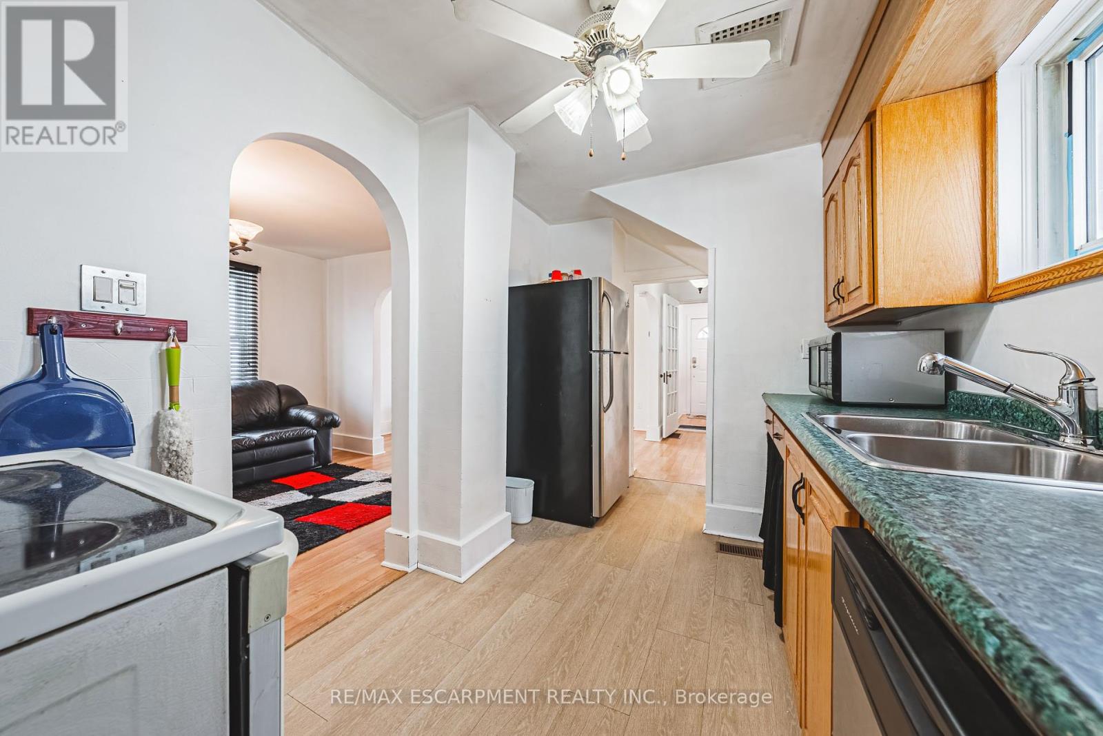 20 York Street, Welland (Lincoln/crowland), Ontario  L3B 4A6 - Photo 13 - X11953172