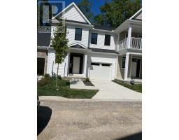 17 - 17 SHAMROCK COMMON, St. Catharines, Ontario