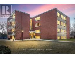 401 - 2052 COURTLAND DRIVE, Burlington, Ontario