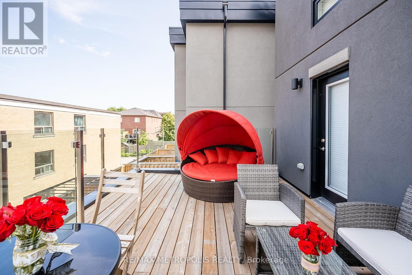 Entire - 27 Thornton Avenue, Toronto, Ontario  M6E 2E3 - Photo 19 - W11954053