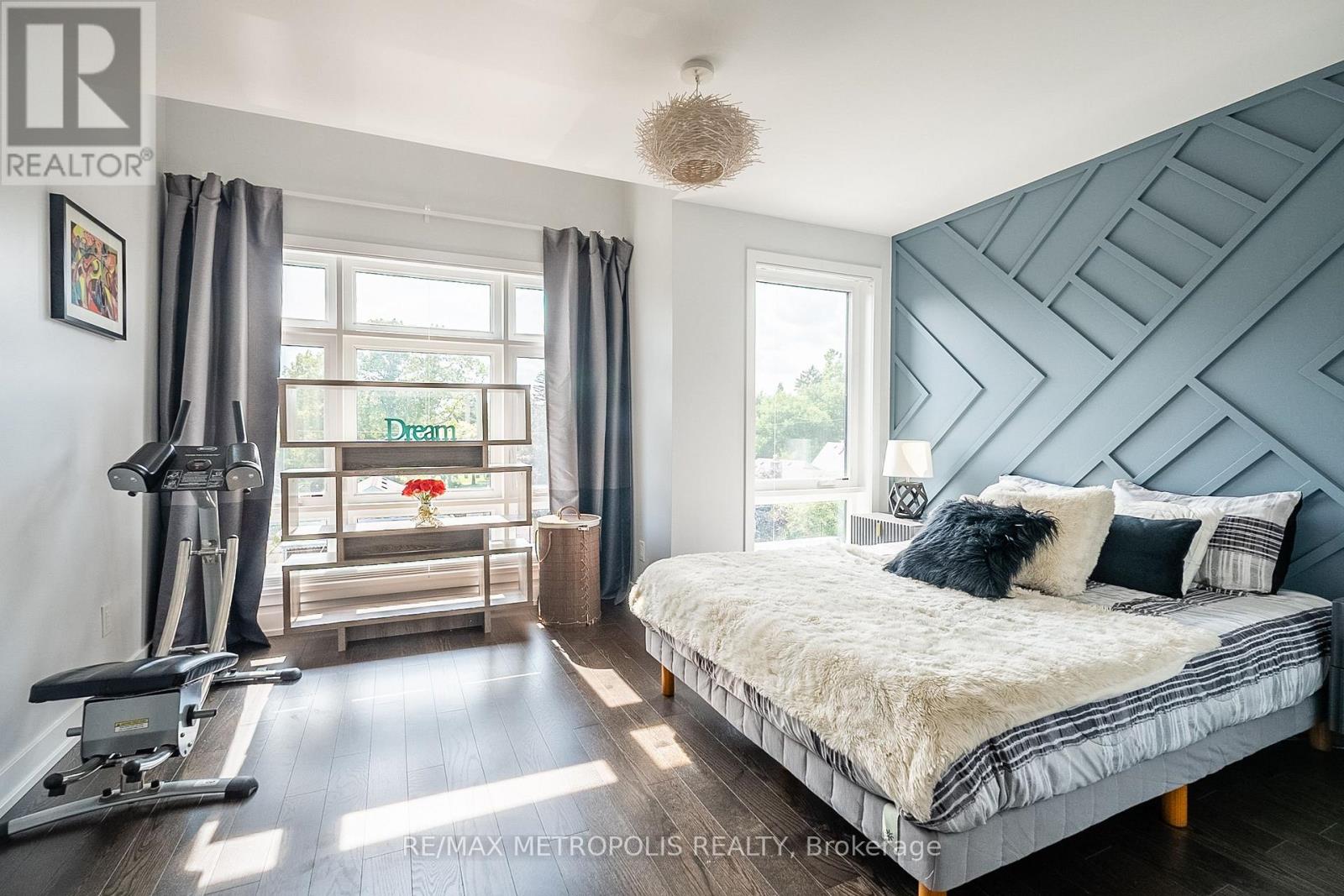 Entire - 27 Thornton Avenue, Toronto, Ontario  M6E 2E3 - Photo 20 - W11954053