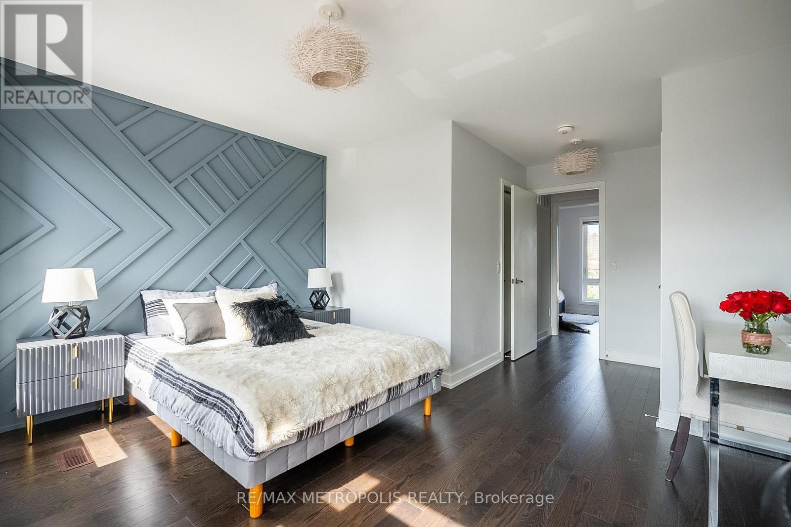 Entire - 27 Thornton Avenue, Toronto, Ontario  M6E 2E3 - Photo 23 - W11954053