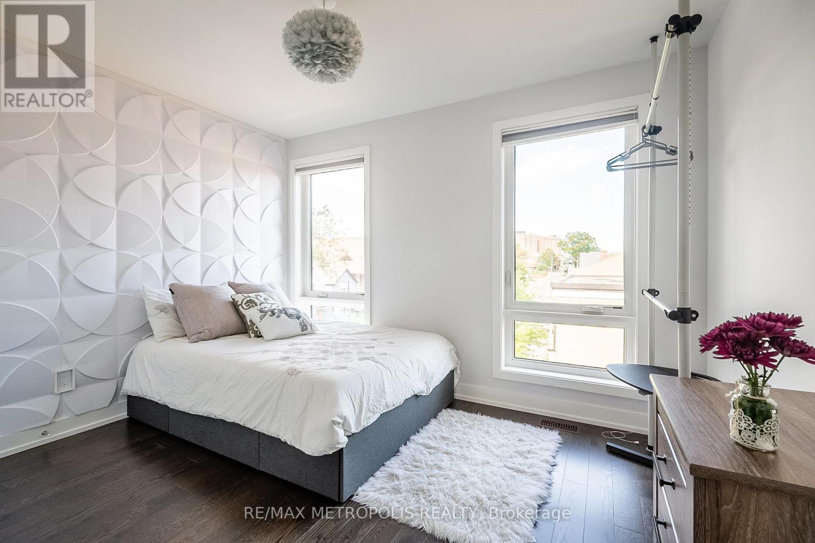 Entire - 27 Thornton Avenue, Toronto, Ontario  M6E 2E3 - Photo 26 - W11954053
