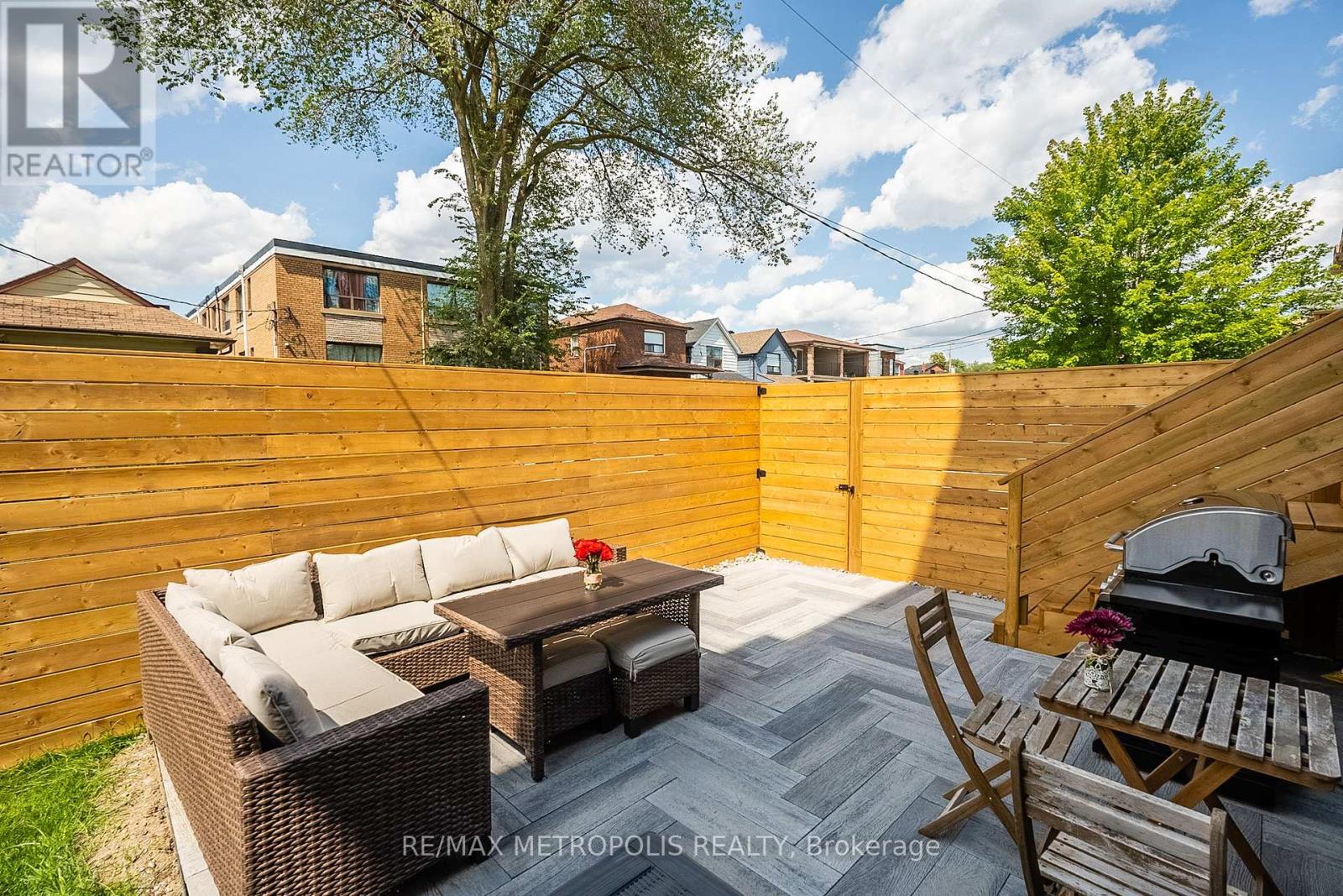 Entire - 27 Thornton Avenue, Toronto, Ontario  M6E 2E3 - Photo 29 - W11954053