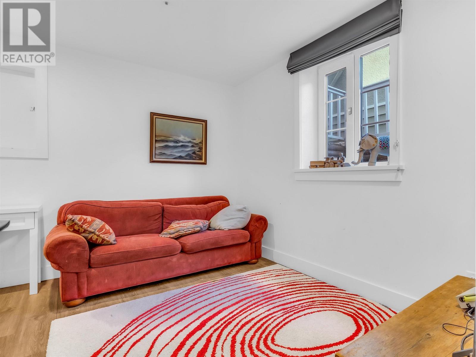 Listing Picture 29 of 40 : 420 W 17TH AVENUE, Vancouver / 溫哥華 - 魯藝地產 Yvonne Lu Group - MLS Medallion Club Member