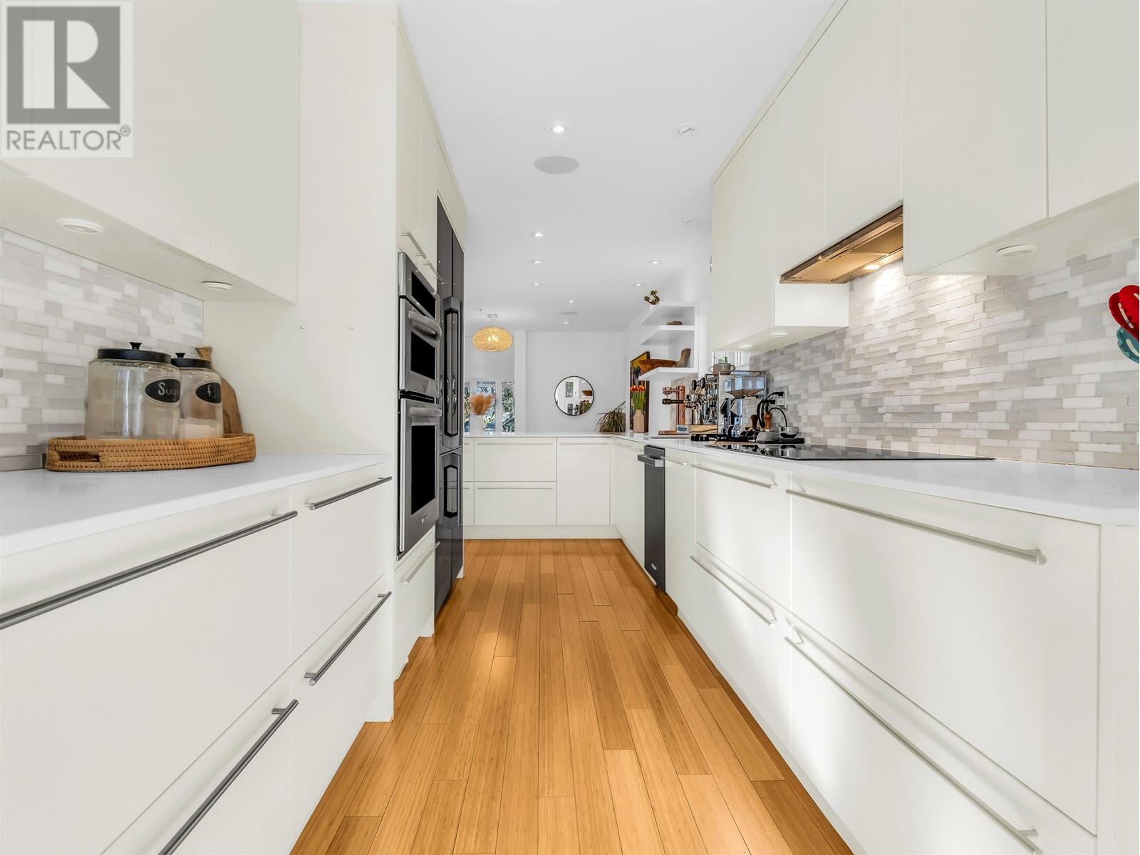 Listing Picture 9 of 40 : 420 W 17TH AVENUE, Vancouver / 溫哥華 - 魯藝地產 Yvonne Lu Group - MLS Medallion Club Member