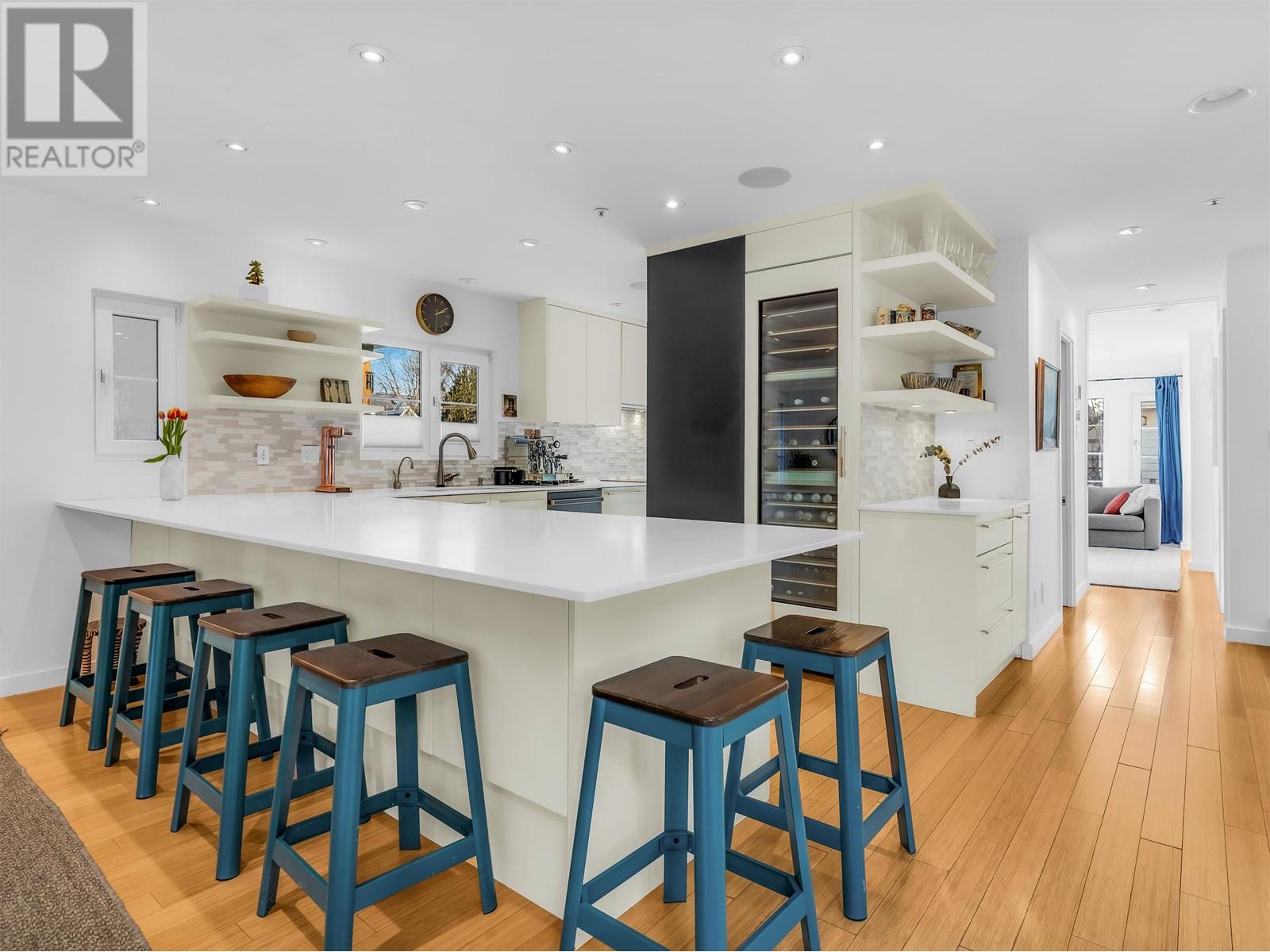 Listing Picture 7 of 40 : 420 W 17TH AVENUE, Vancouver / 溫哥華 - 魯藝地產 Yvonne Lu Group - MLS Medallion Club Member