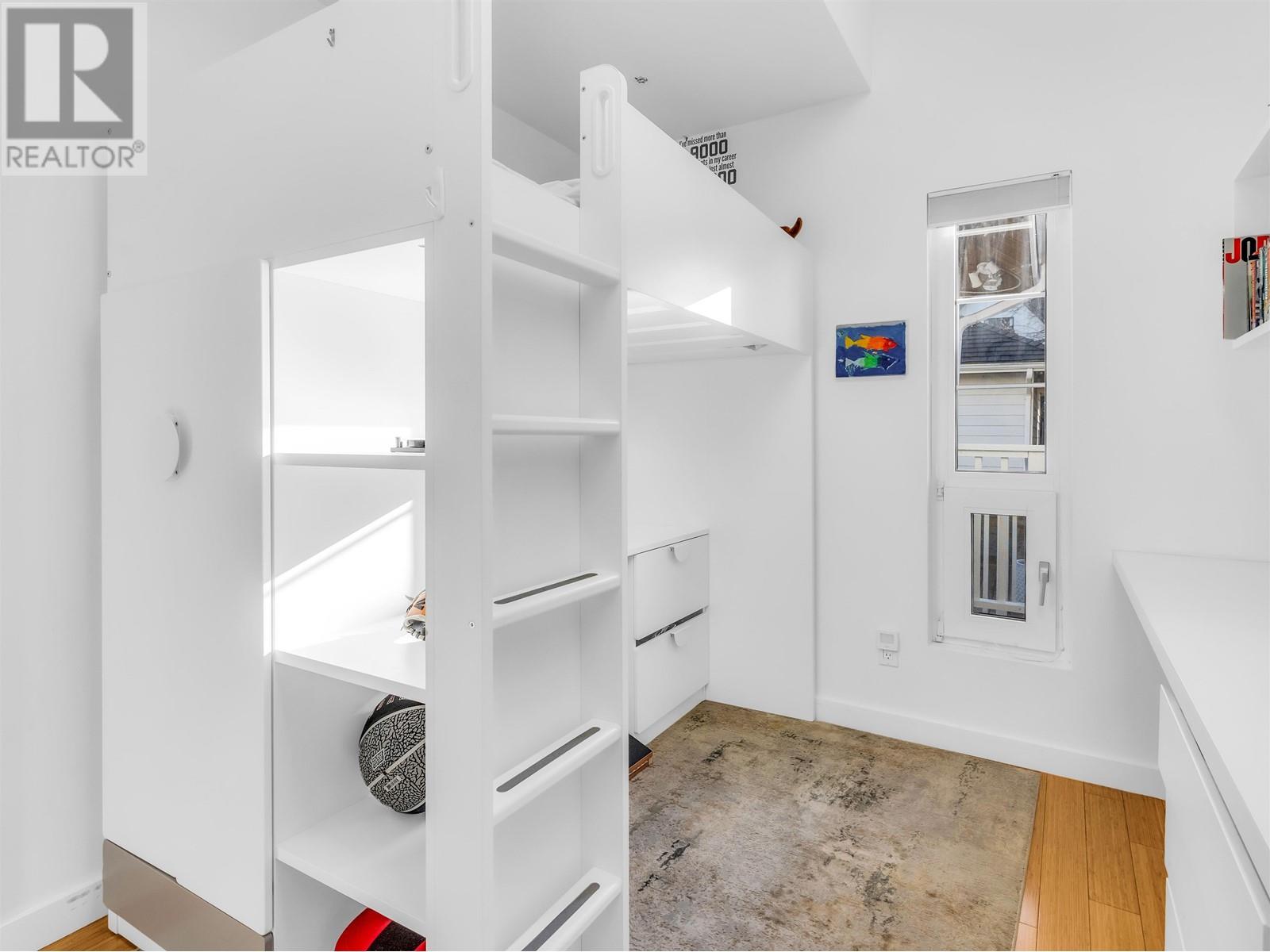 Listing Picture 23 of 40 : 420 W 17TH AVENUE, Vancouver / 溫哥華 - 魯藝地產 Yvonne Lu Group - MLS Medallion Club Member