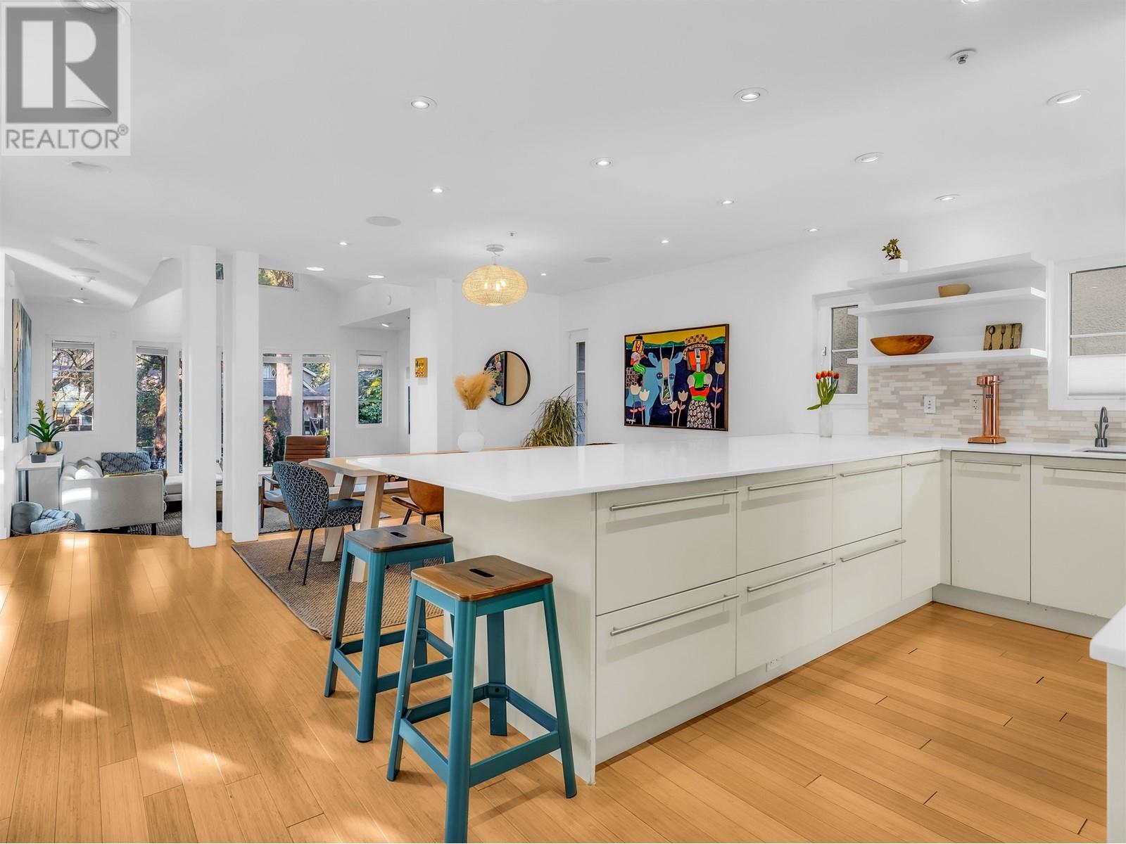 Listing Picture 8 of 40 : 420 W 17TH AVENUE, Vancouver / 溫哥華 - 魯藝地產 Yvonne Lu Group - MLS Medallion Club Member