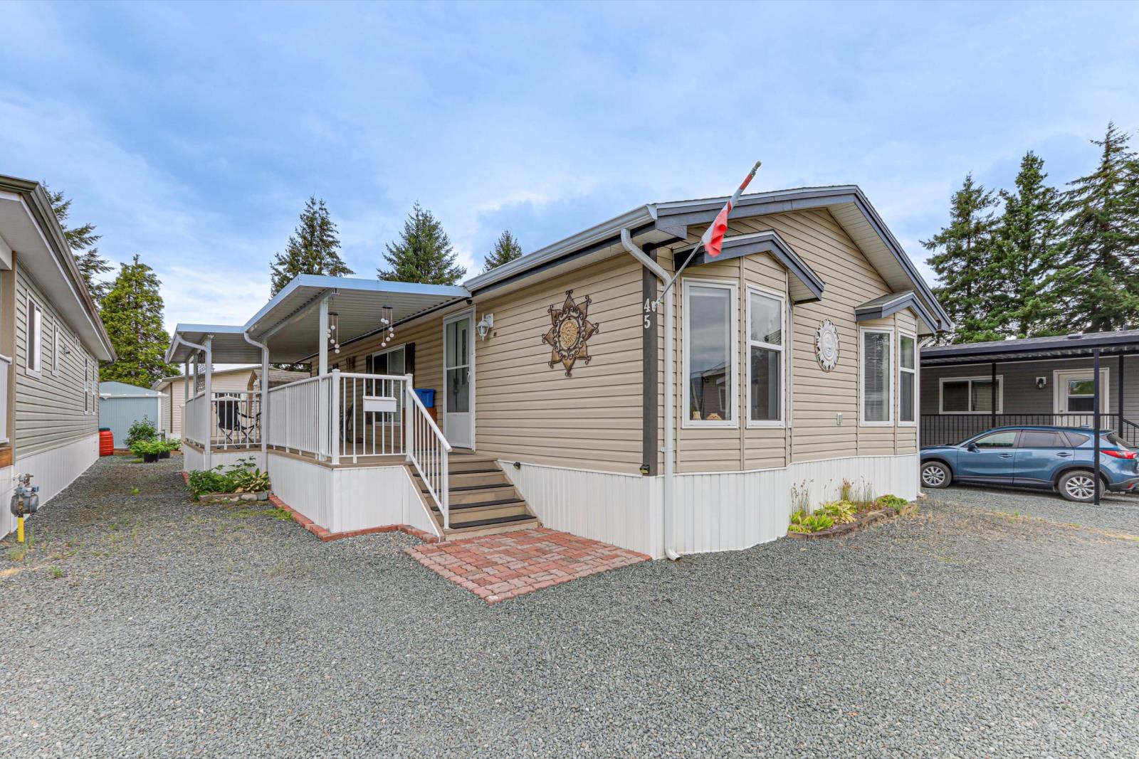 Property at 45 6035 VEDDER ROAD image 1