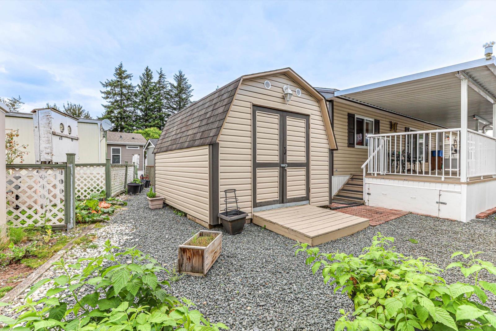 Property at 45 6035 VEDDER ROAD image 3