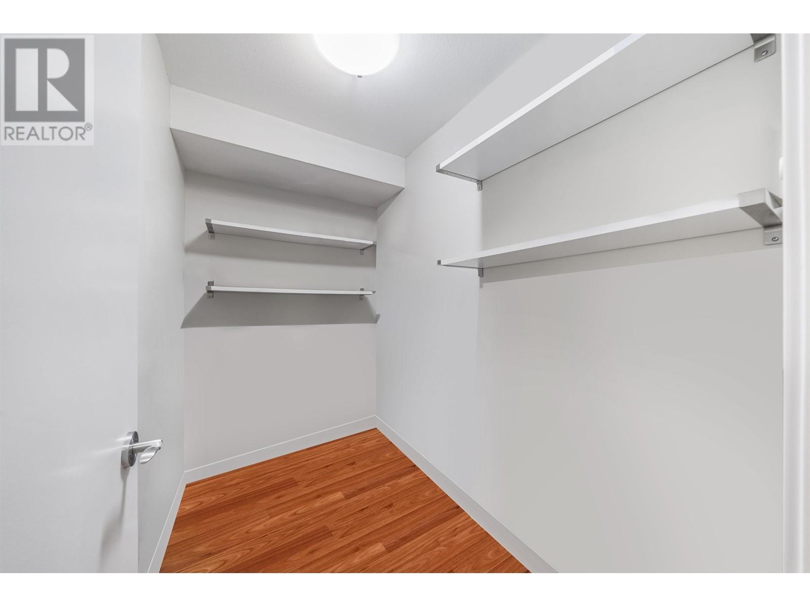 Listing Picture 6 of 19 : 206 736 W 14TH AVENUE, Vancouver / 溫哥華 - 魯藝地產 Yvonne Lu Group - MLS Medallion Club Member