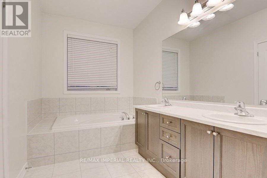 110 Luzon Avenue, Markham, Ontario  L6B 1N8 - Photo 24 - N11954072