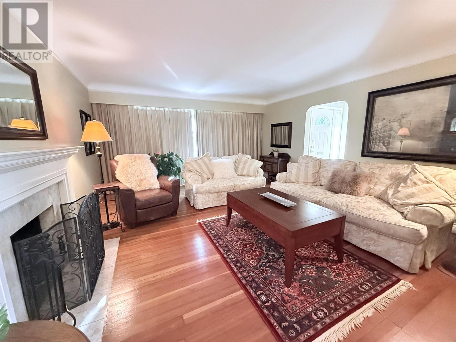 Property at 680 THOMPSON AVENUE image 3