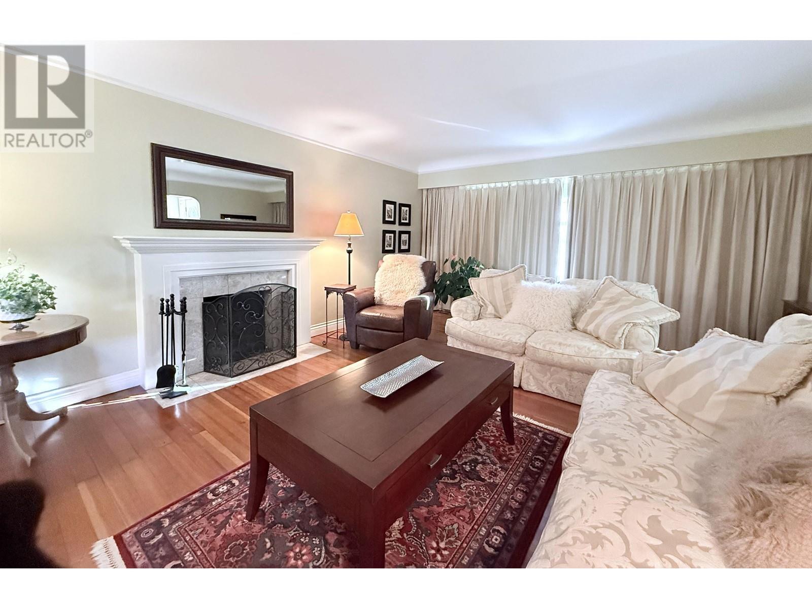 Property at 680 THOMPSON AVENUE image 4