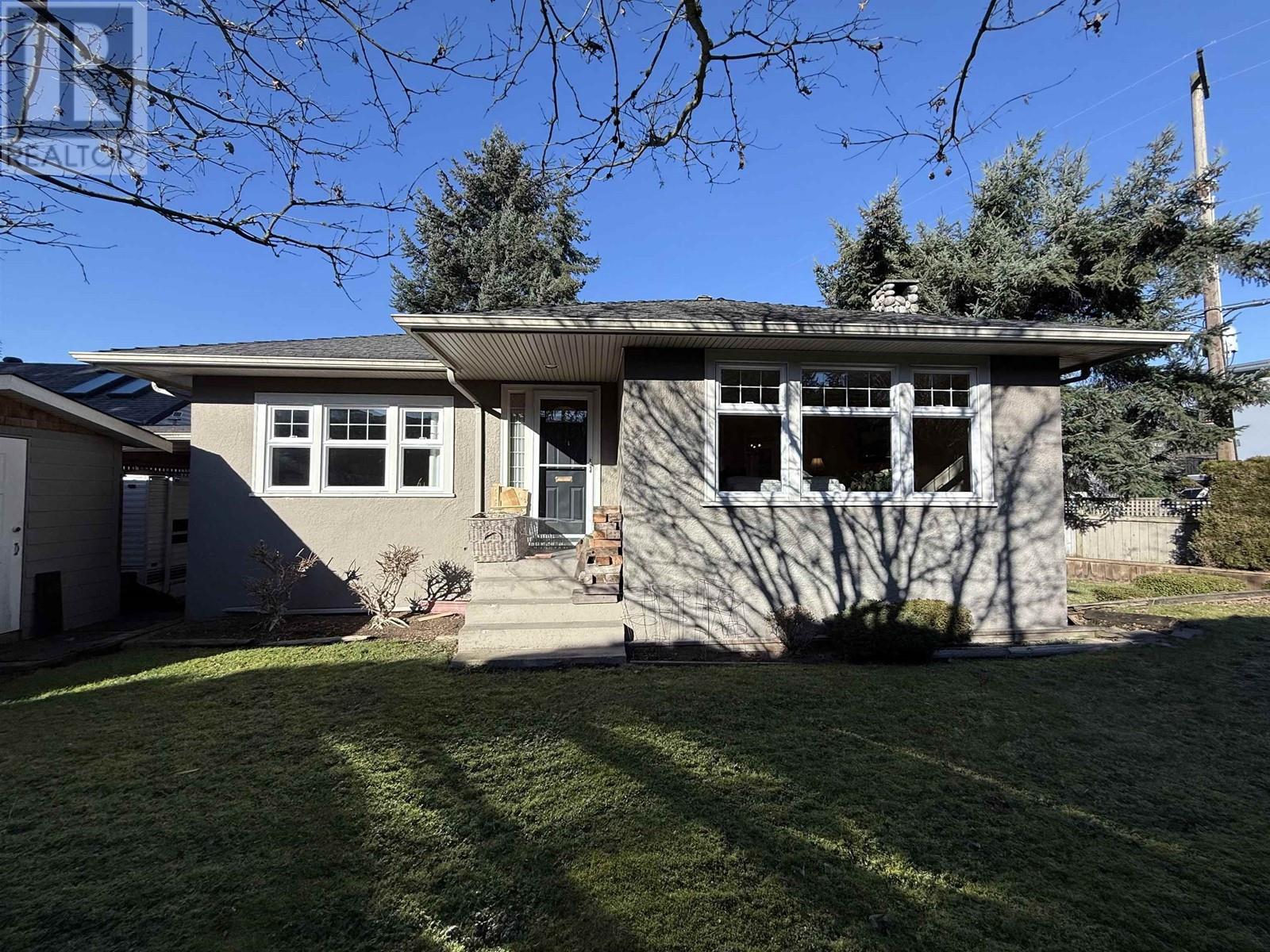 Property at 680 THOMPSON AVENUE image 2