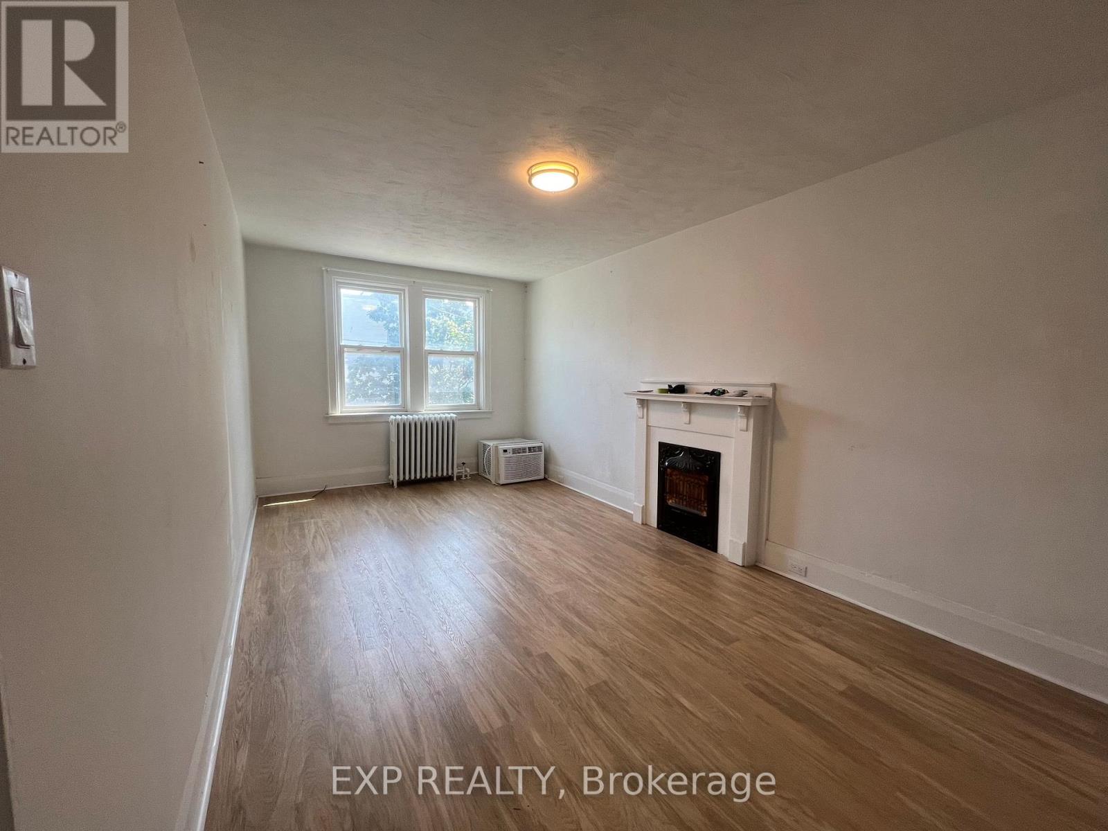 6 - 102 Greensides Avenue, Toronto, Ontario  M6C 1B9 - Photo 1 - C11954115