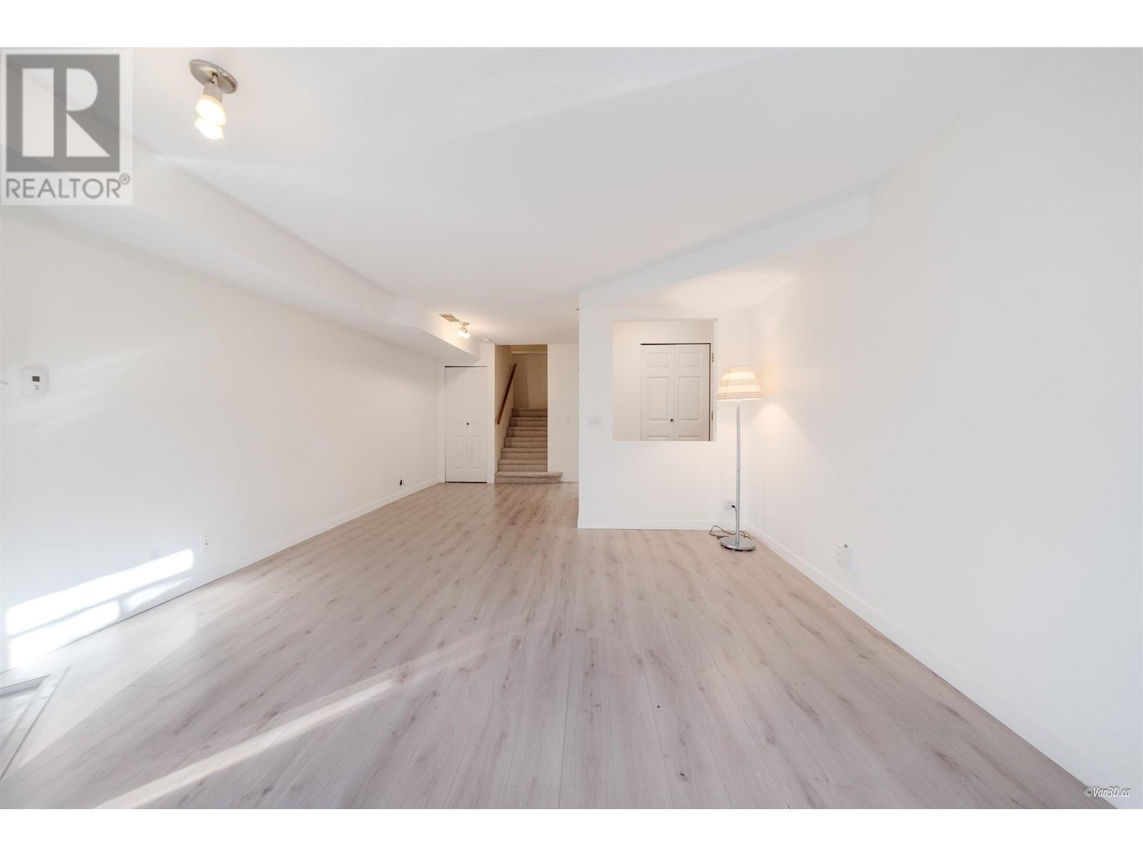 Listing Picture 10 of 40 : 34 7188 EDMONDS STREET, Burnaby / 本拿比 - 魯藝地產 Yvonne Lu Group - MLS Medallion Club Member