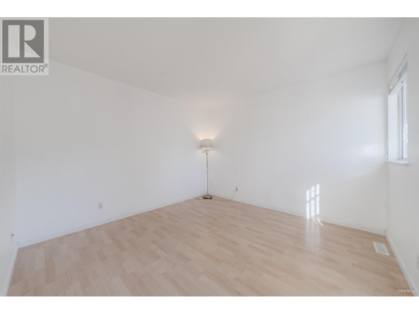 Listing Picture 17 of 40 : 34 7188 EDMONDS STREET, Burnaby / 本拿比 - 魯藝地產 Yvonne Lu Group - MLS Medallion Club Member