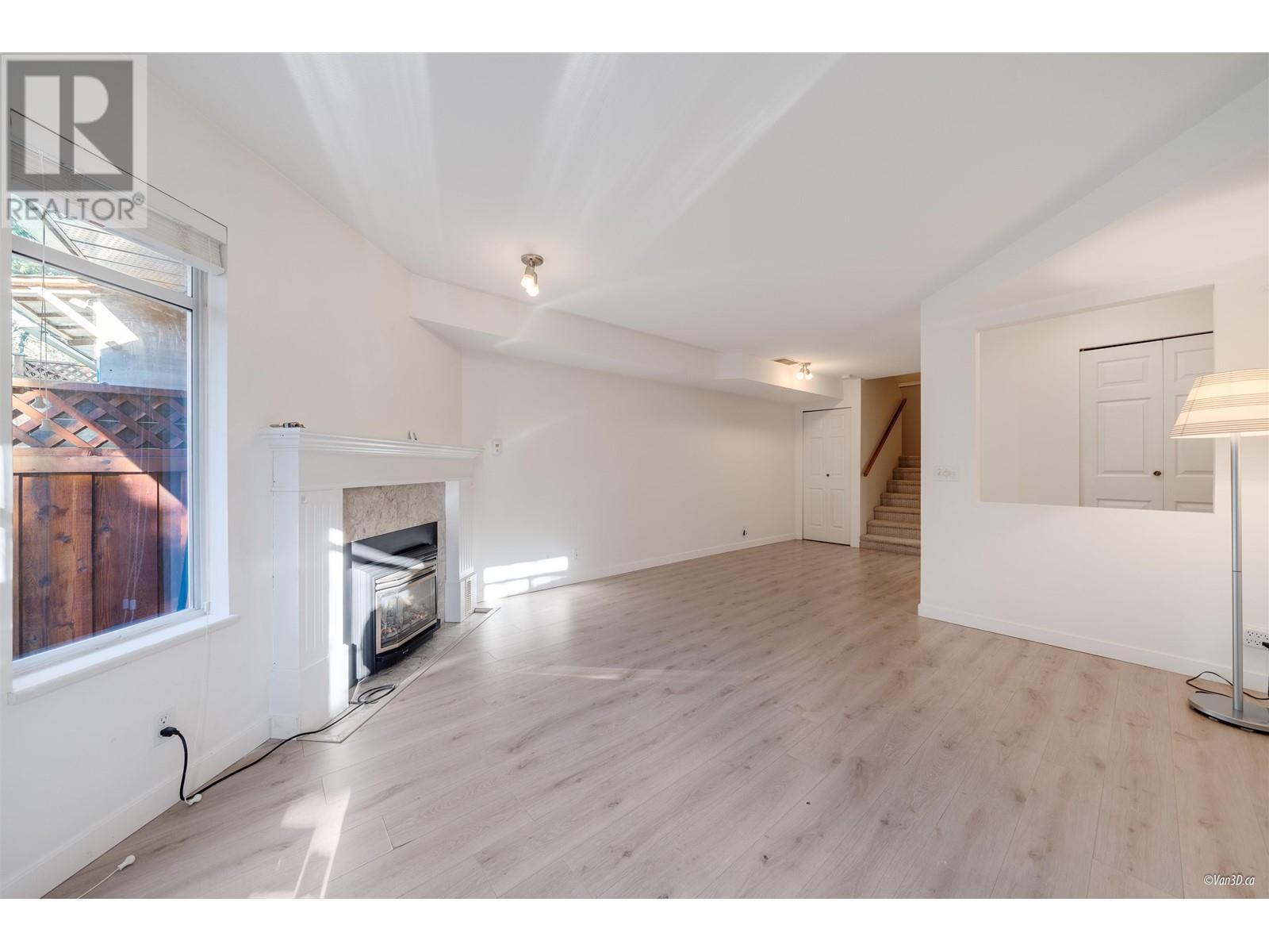 Listing Picture 11 of 40 : 34 7188 EDMONDS STREET, Burnaby / 本拿比 - 魯藝地產 Yvonne Lu Group - MLS Medallion Club Member