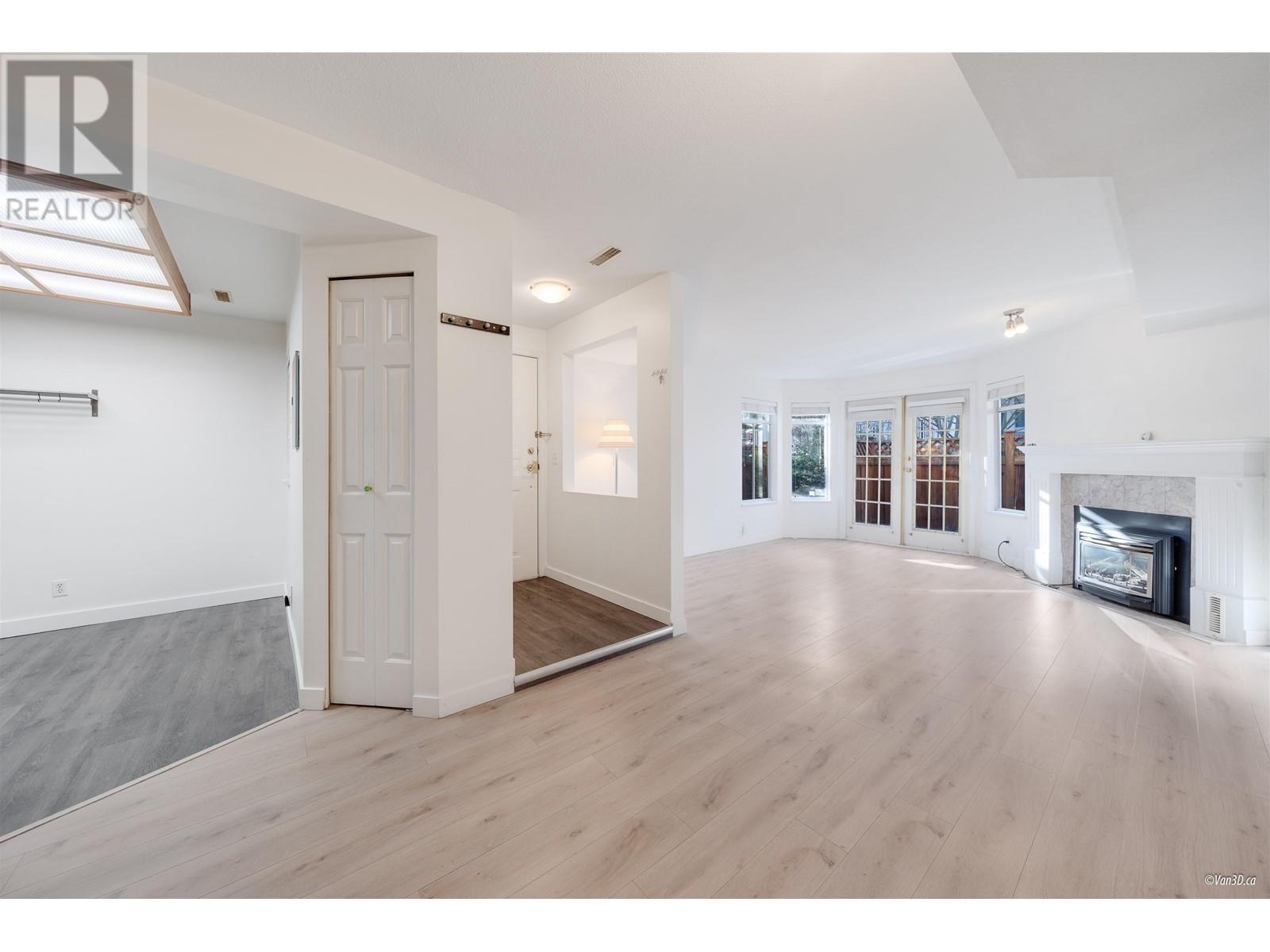 Listing Picture 9 of 40 : 34 7188 EDMONDS STREET, Burnaby / 本拿比 - 魯藝地產 Yvonne Lu Group - MLS Medallion Club Member