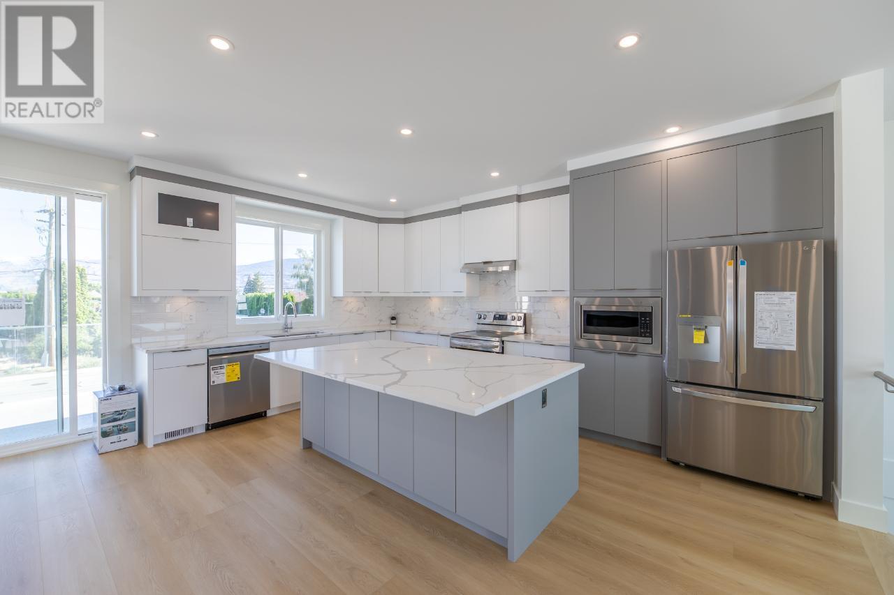 Property at 1724 TREFFRY Place image 3