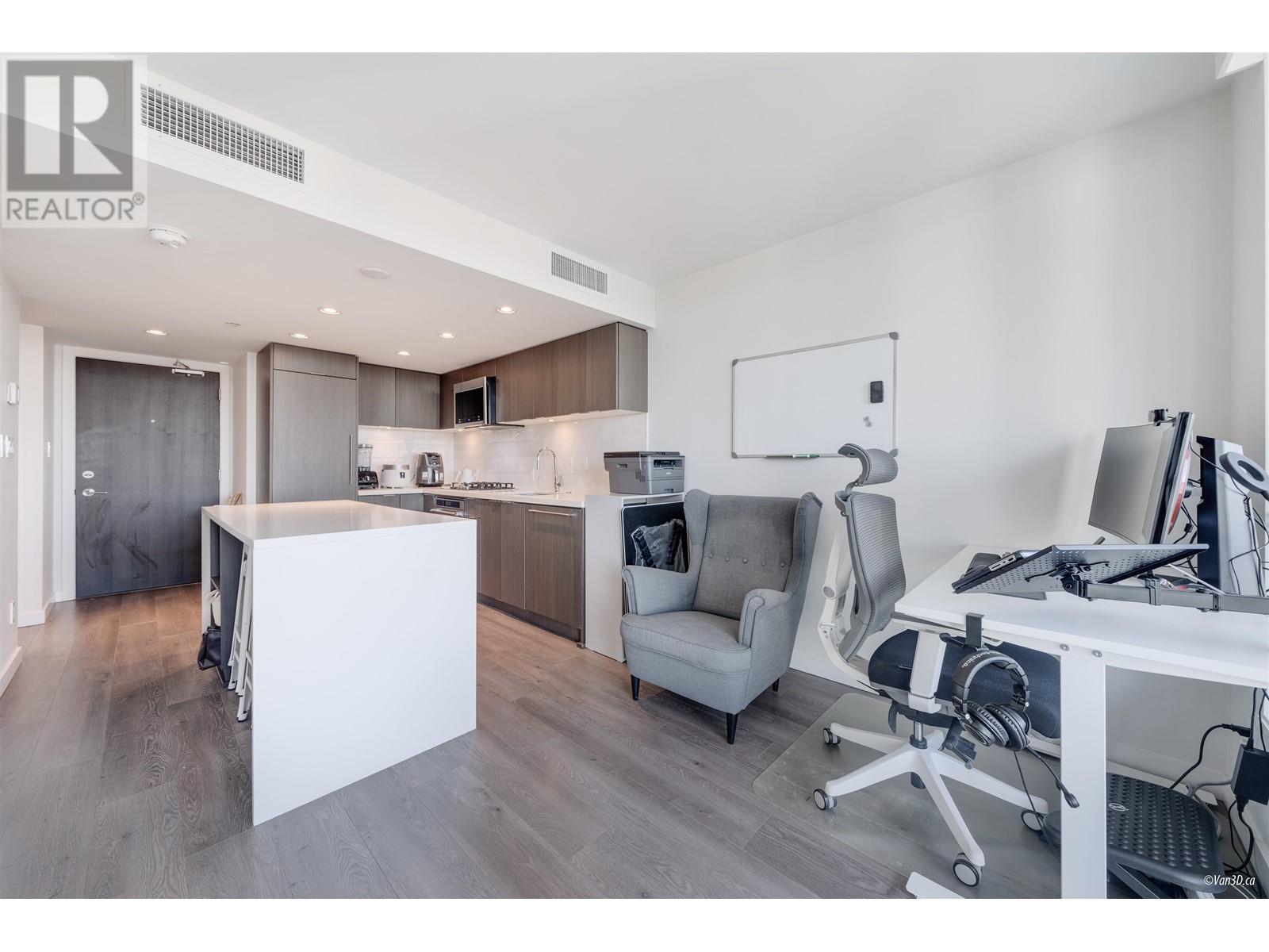 Listing Picture 3 of 25 : 2505 8189 CAMBIE STREET, Vancouver / 溫哥華 - 魯藝地產 Yvonne Lu Group - MLS Medallion Club Member