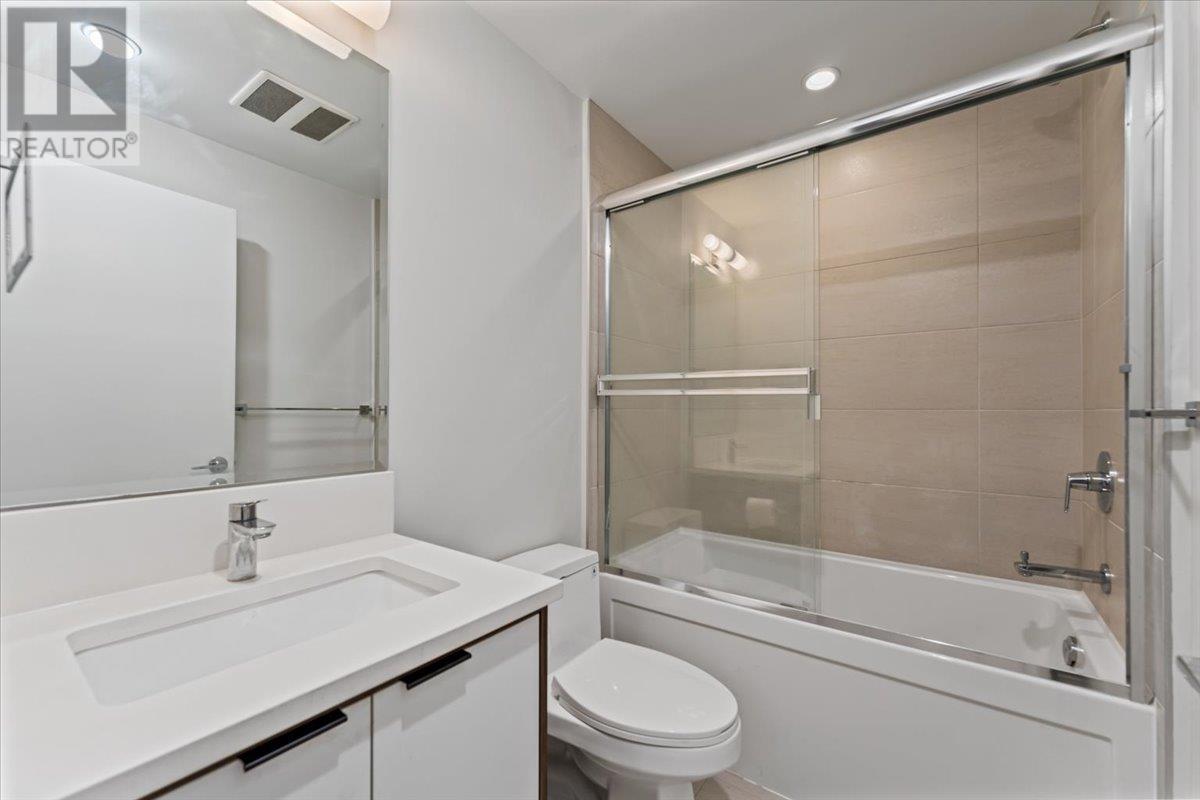 Listing Picture 10 of 30 : 134 5355 LANE STREET, Burnaby / 本拿比 - 魯藝地產 Yvonne Lu Group - MLS Medallion Club Member