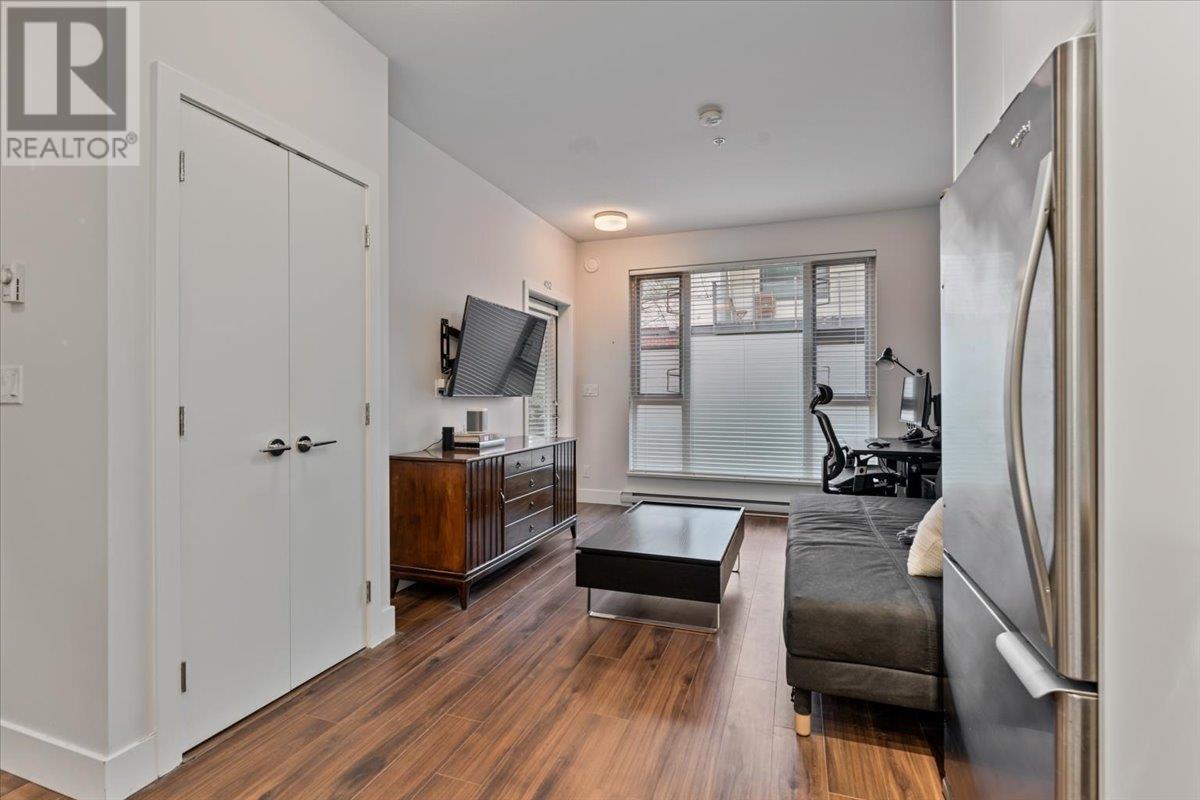 Listing Picture 16 of 30 : 134 5355 LANE STREET, Burnaby / 本拿比 - 魯藝地產 Yvonne Lu Group - MLS Medallion Club Member