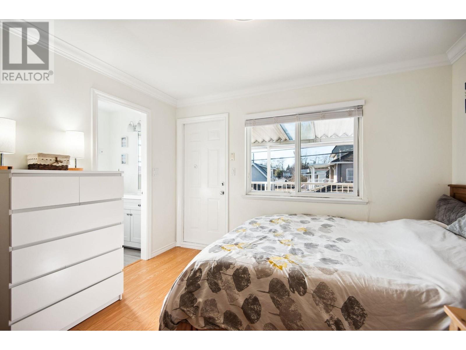 Listing Picture 15 of 40 : 6925 MAIN STREET, Vancouver / 溫哥華 - 魯藝地產 Yvonne Lu Group - MLS Medallion Club Member