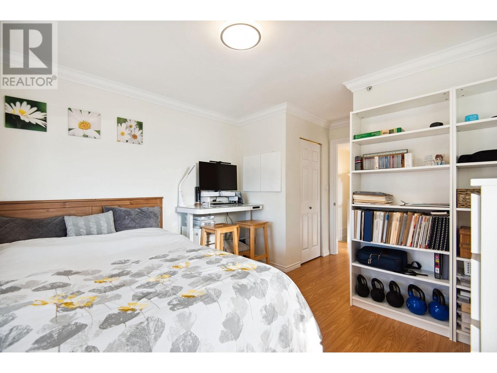 Listing Picture 17 of 40 : 6925 MAIN STREET, Vancouver / 溫哥華 - 魯藝地產 Yvonne Lu Group - MLS Medallion Club Member