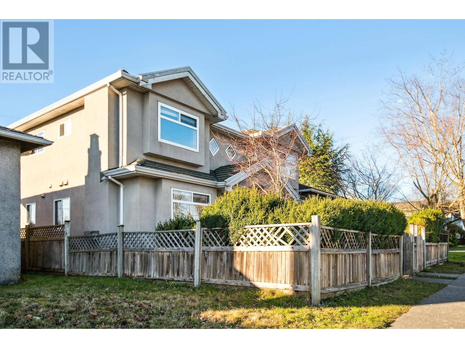 Listing Picture 39 of 40 : 6925 MAIN STREET, Vancouver / 溫哥華 - 魯藝地產 Yvonne Lu Group - MLS Medallion Club Member