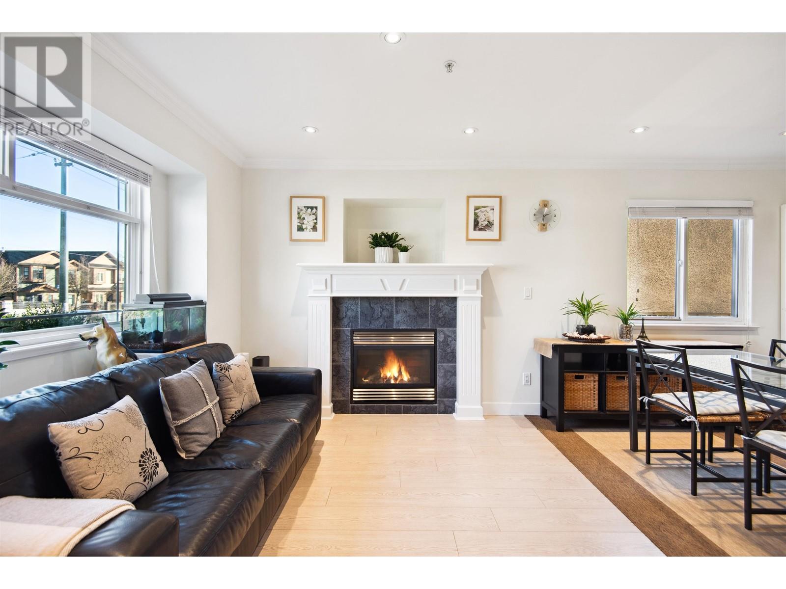 Listing Picture 6 of 40 : 6925 MAIN STREET, Vancouver / 溫哥華 - 魯藝地產 Yvonne Lu Group - MLS Medallion Club Member