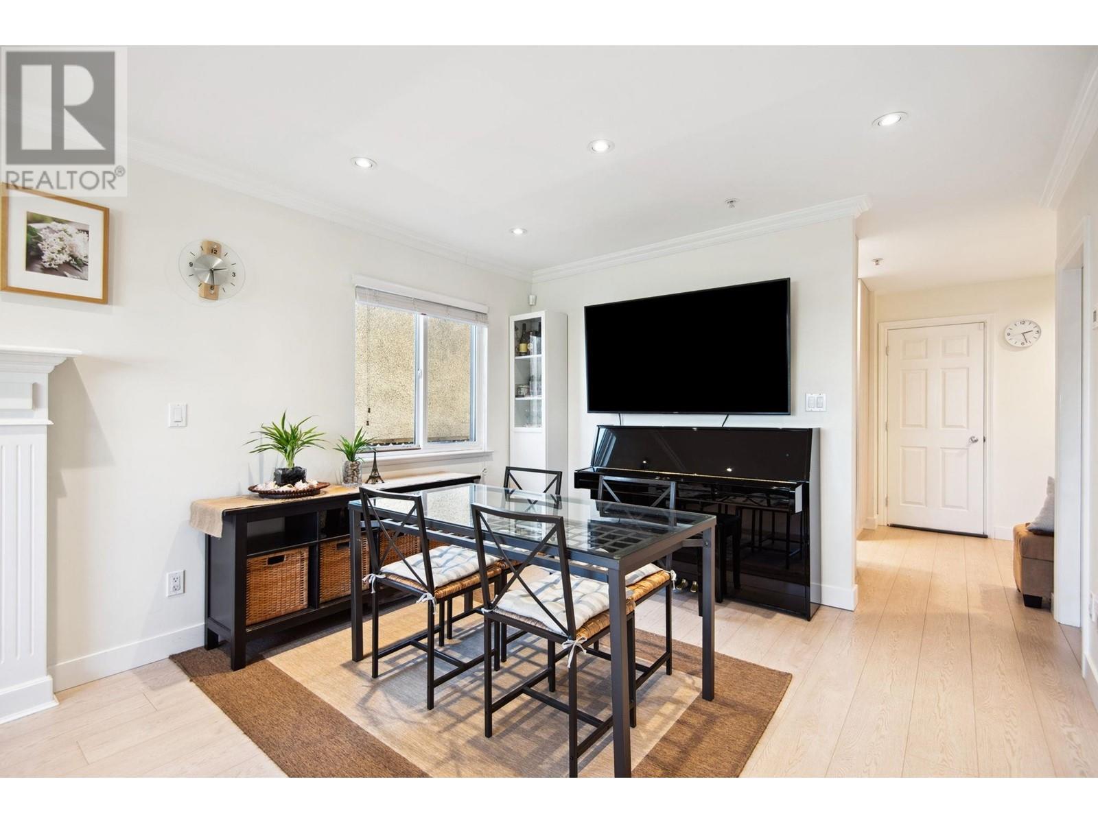 Listing Picture 7 of 40 : 6925 MAIN STREET, Vancouver / 溫哥華 - 魯藝地產 Yvonne Lu Group - MLS Medallion Club Member