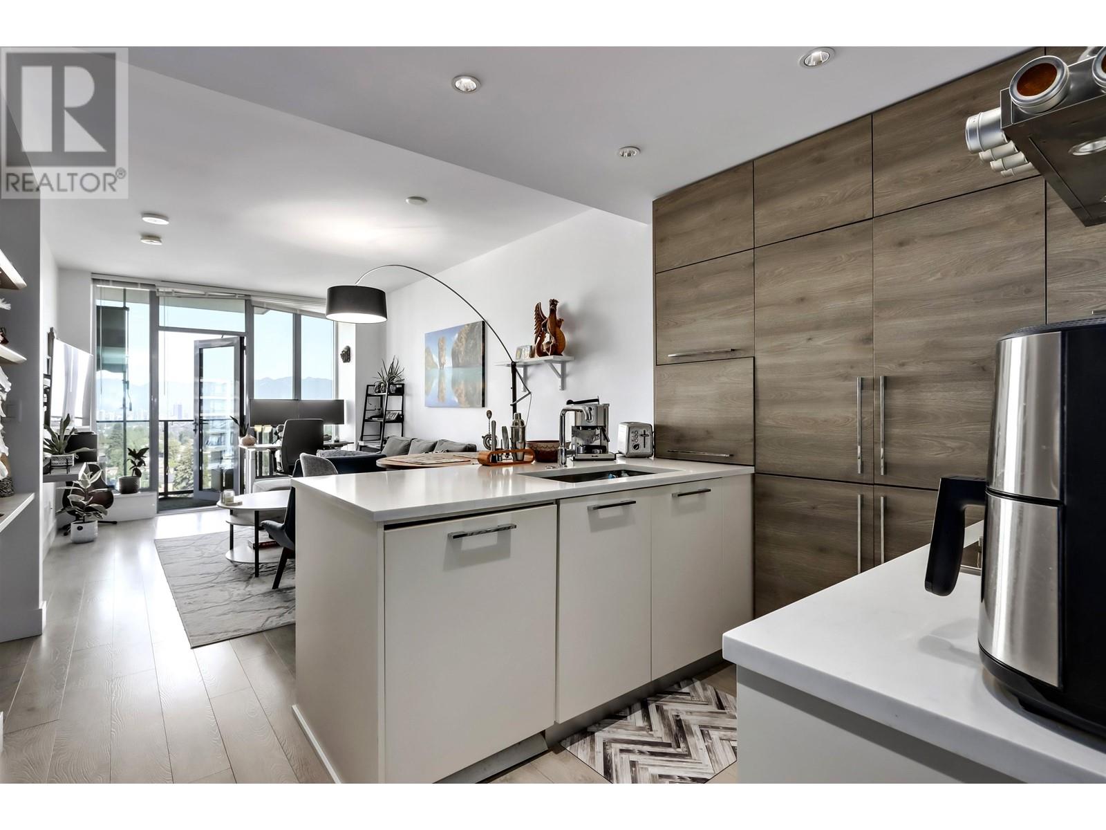 Listing Picture 6 of 26 : 2111 7358 EDMONDS STREET, Burnaby / 本拿比 - 魯藝地產 Yvonne Lu Group - MLS Medallion Club Member