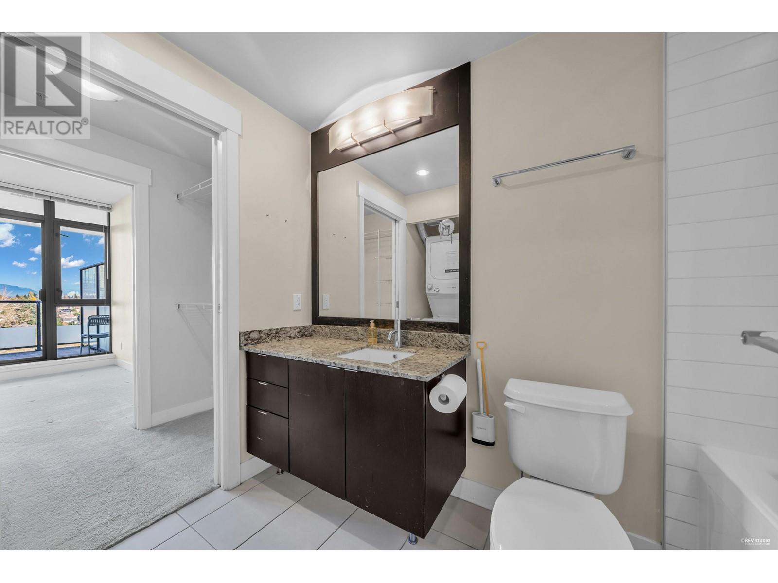 Listing Picture 11 of 33 : 1605 7088 18TH AVENUE, Burnaby / 本拿比 - 魯藝地產 Yvonne Lu Group - MLS Medallion Club Member