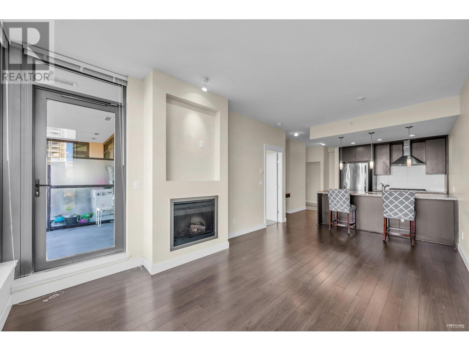 Listing Picture 18 of 33 : 1605 7088 18TH AVENUE, Burnaby / 本拿比 - 魯藝地產 Yvonne Lu Group - MLS Medallion Club Member