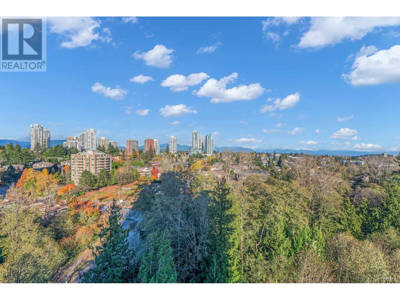 Listing Picture 24 of 33 : 1605 7088 18TH AVENUE, Burnaby / 本拿比 - 魯藝地產 Yvonne Lu Group - MLS Medallion Club Member