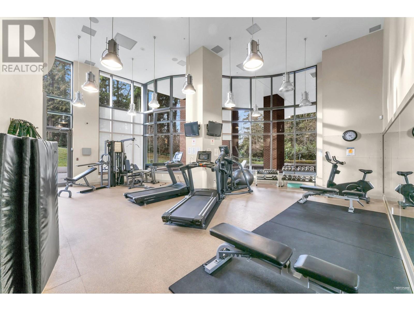 Listing Picture 29 of 33 : 1605 7088 18TH AVENUE, Burnaby / 本拿比 - 魯藝地產 Yvonne Lu Group - MLS Medallion Club Member