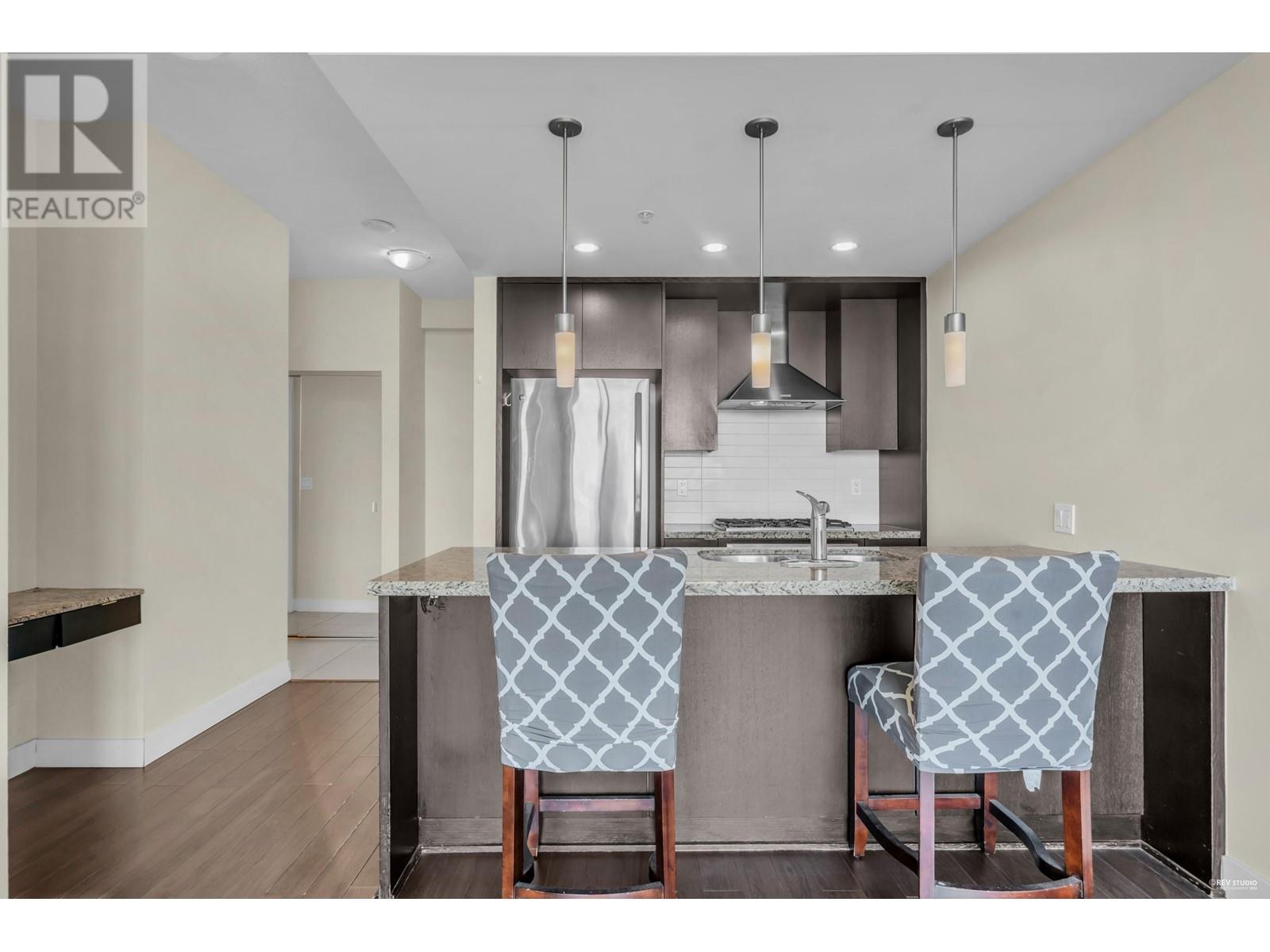 Listing Picture 7 of 33 : 1605 7088 18TH AVENUE, Burnaby / 本拿比 - 魯藝地產 Yvonne Lu Group - MLS Medallion Club Member