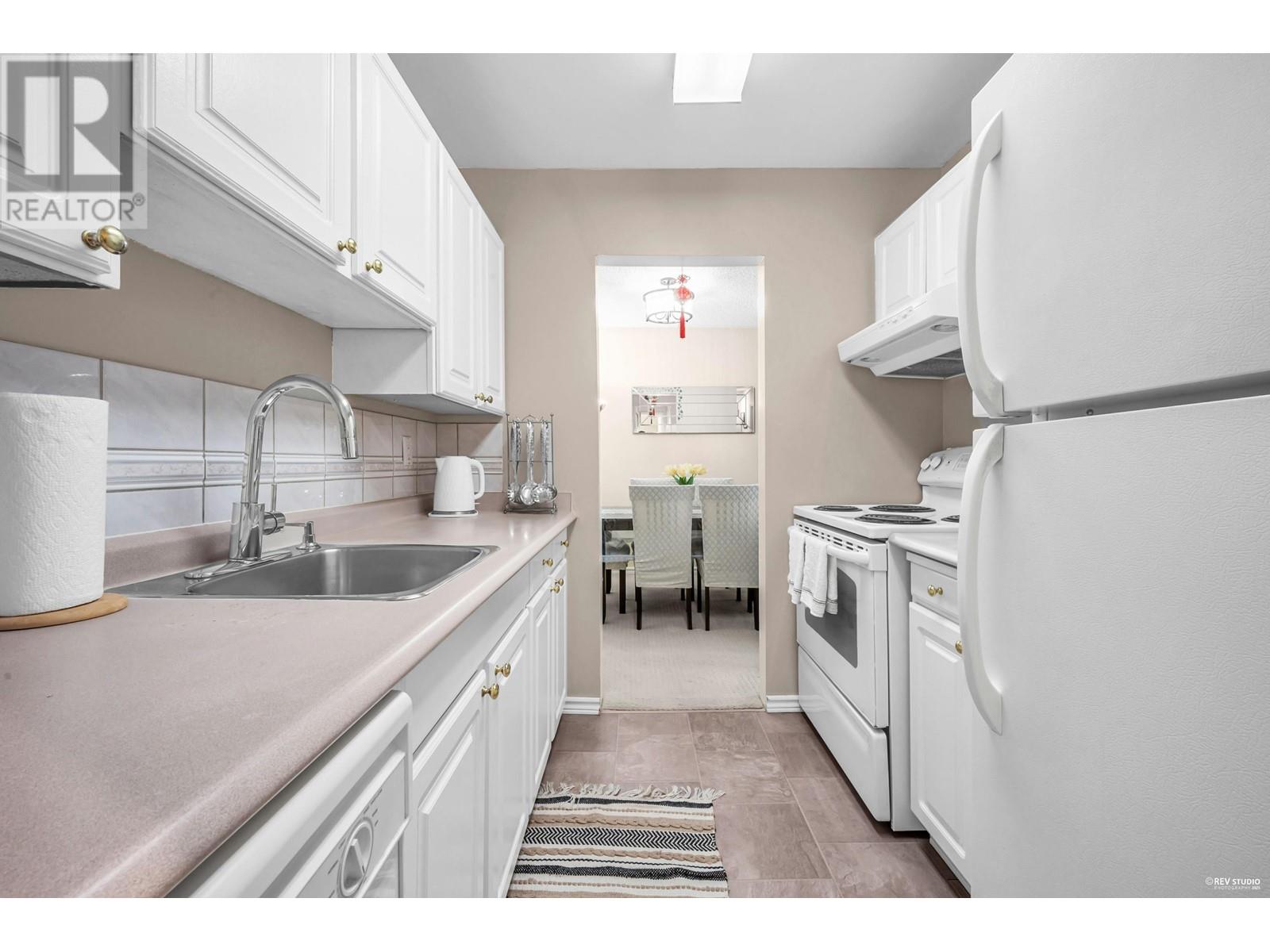 Listing Picture 10 of 21 : 318 8540 CITATION DRIVE, Richmond / 烈治文 - 魯藝地產 Yvonne Lu Group - MLS Medallion Club Member