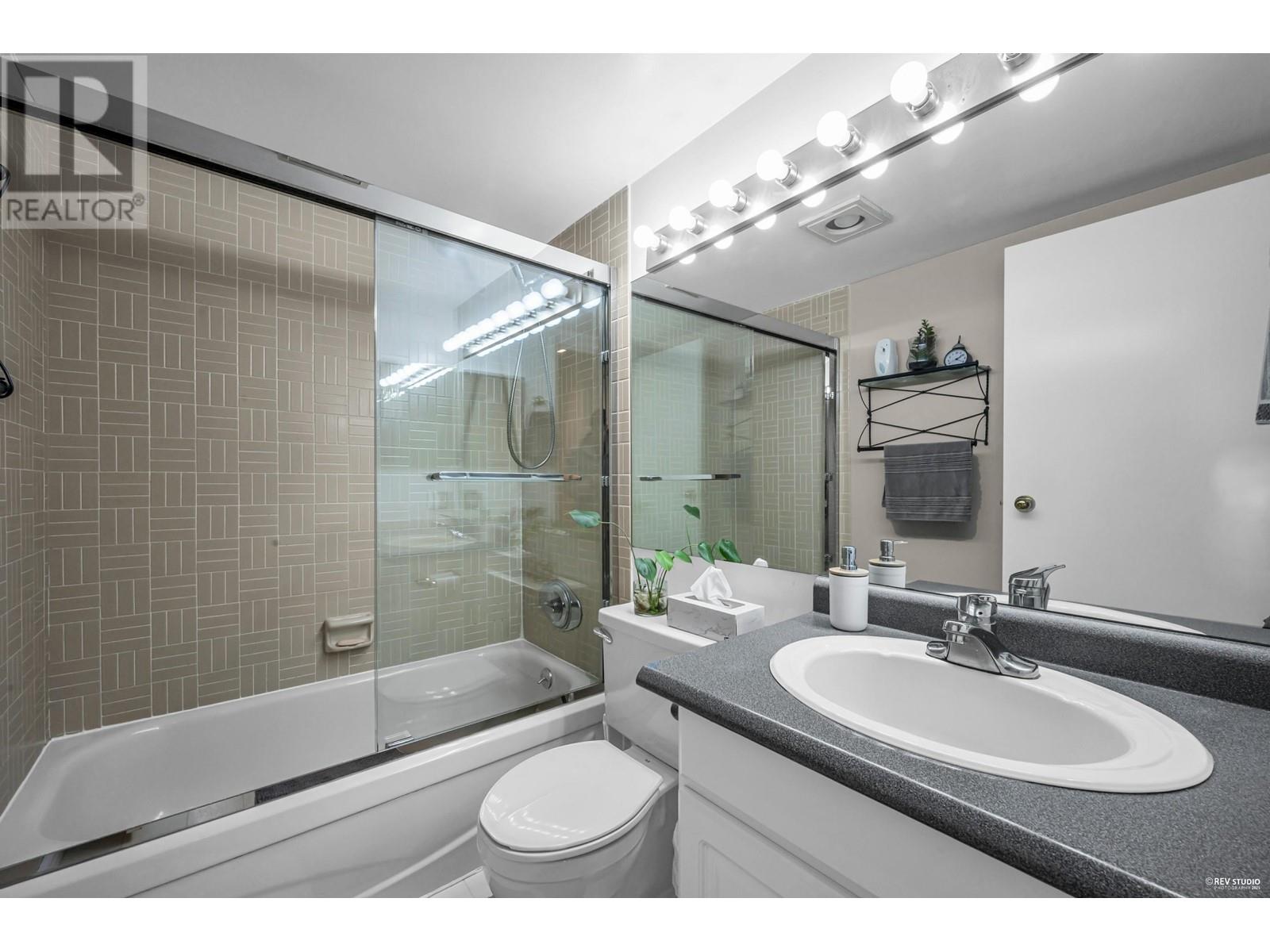 Listing Picture 11 of 21 : 318 8540 CITATION DRIVE, Richmond / 烈治文 - 魯藝地產 Yvonne Lu Group - MLS Medallion Club Member