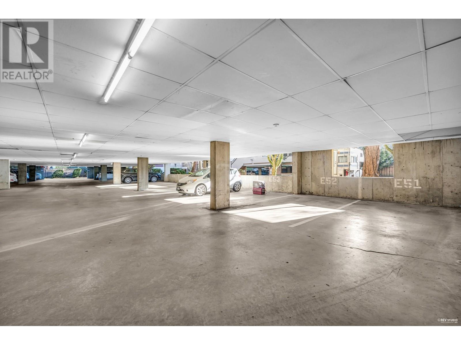 Listing Picture 17 of 21 : 318 8540 CITATION DRIVE, Richmond / 烈治文 - 魯藝地產 Yvonne Lu Group - MLS Medallion Club Member