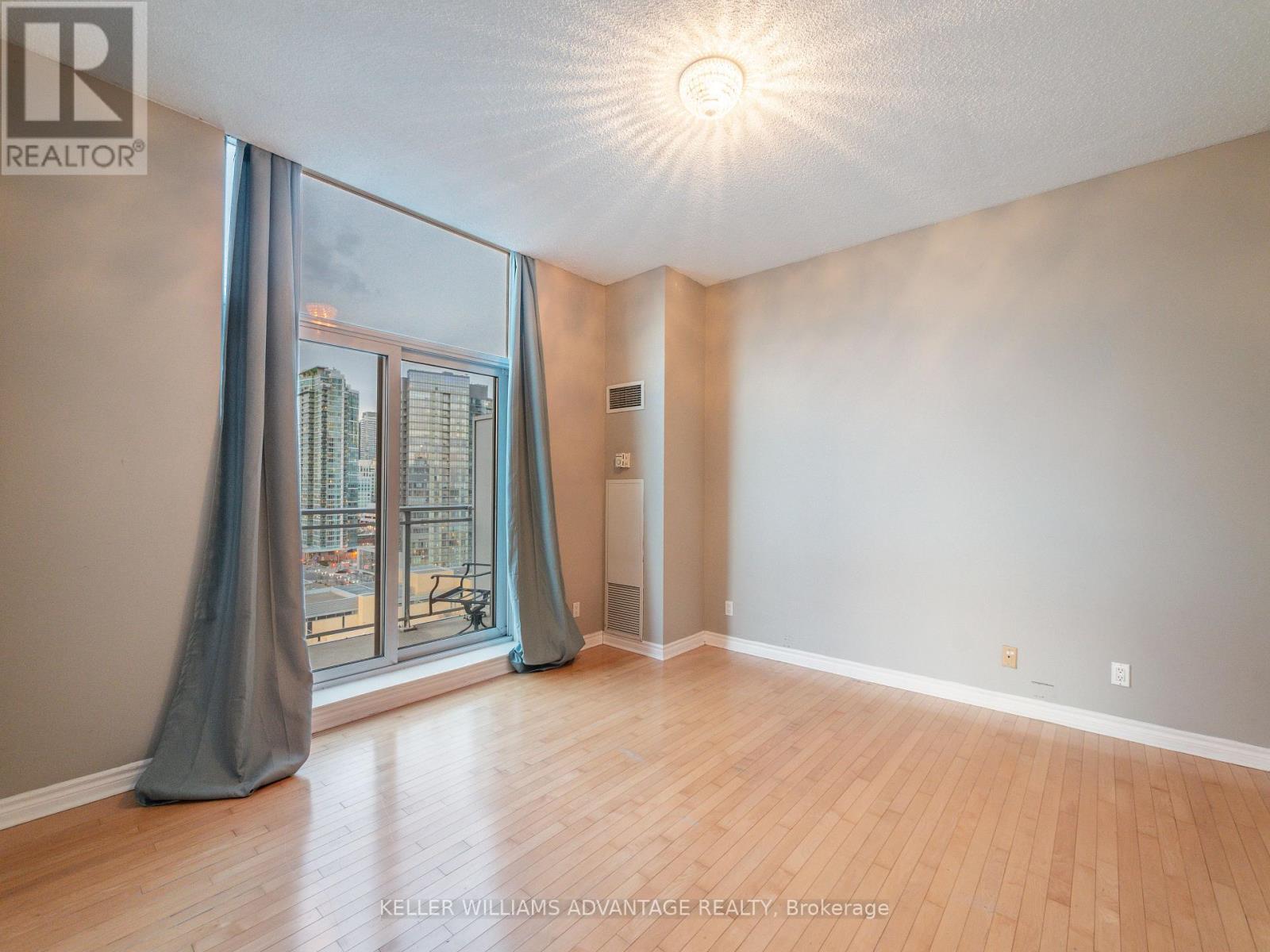Uph3 - 410 Queens Quay W, Toronto, Ontario  M5V 3T1 - Photo 15 - C11954240